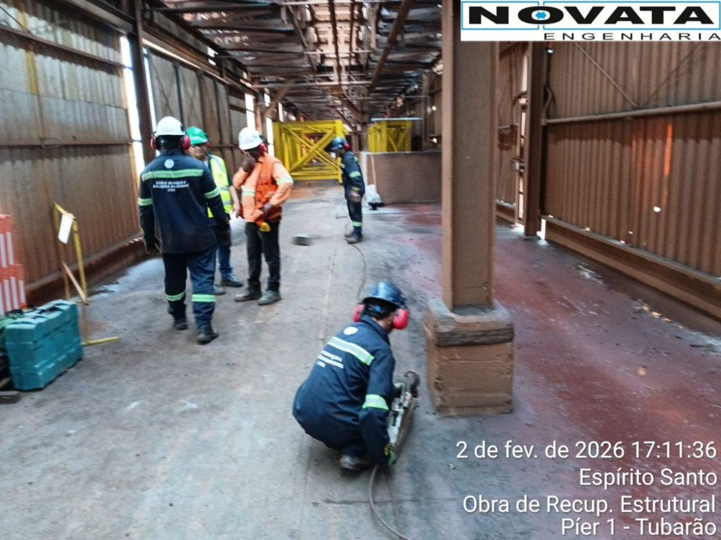 Equipe Marvix em obra de recuperação estrutural